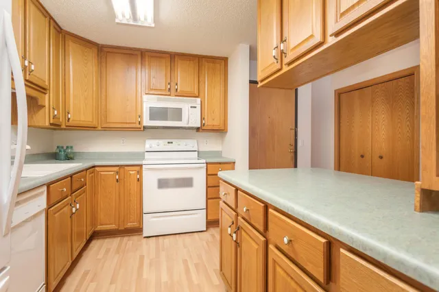 $165,000 | 912 Hawthorne Street, Unit 105, Alexandria, MN 56308