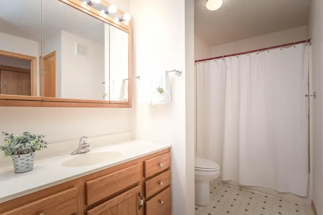 $165,000 | 912 Hawthorne Street, Unit 105, Alexandria, MN 56308