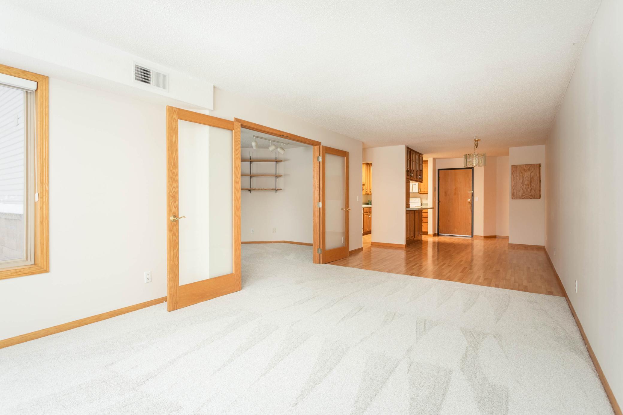 912 Hawthorne Street, Unit 105 Alexandria, MN 56308 - Photo 7 of 28