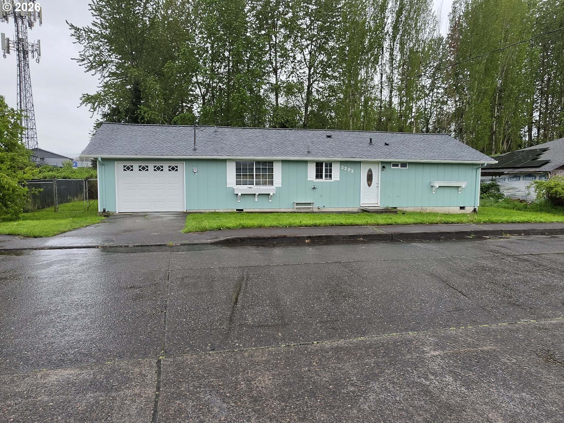 3293 Olive Way Longview, WA 98632 - Photo 2 of 30