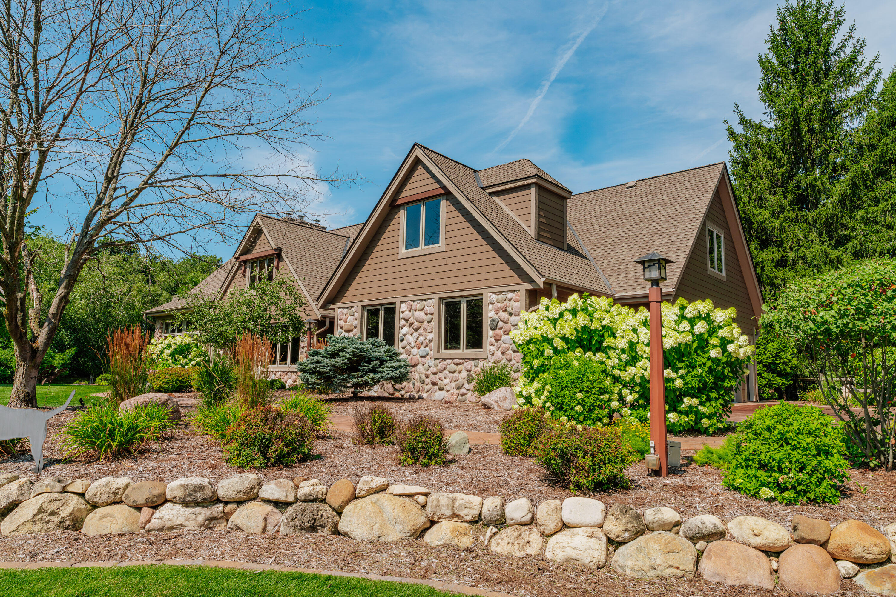 S38W33768 County Road D Genesee, WI 53118 - Photo 8 of 86 Gorgeous Landscaping