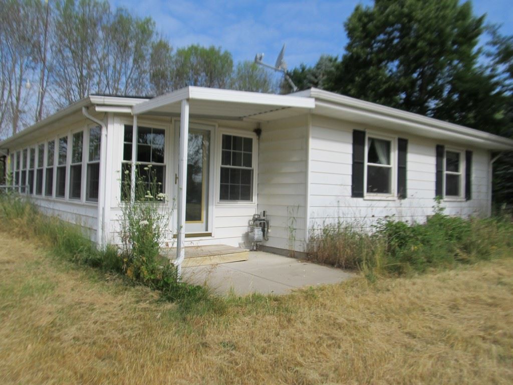 2866 East Baseline Road Mount Pleasant, MI 48858 - Photo 3 of 5 1819781-2.JPG