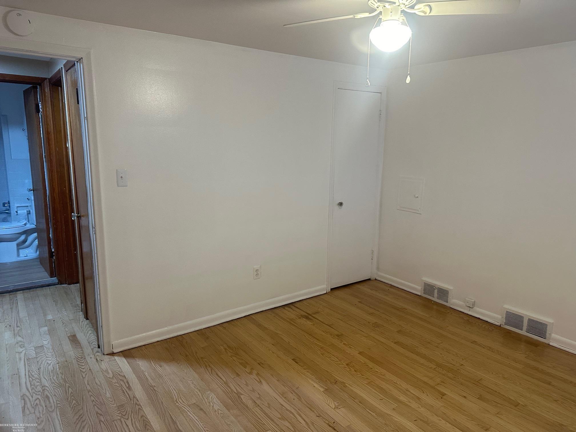 2034 Vernier Road Grosse Pointe, MI 48236 - Photo 17 of 25