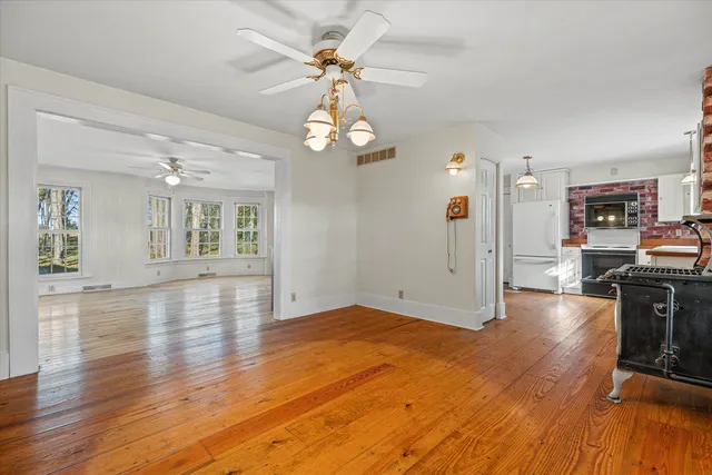 $550,000 | 5724 North Helenville Road, Helenville, WI 53137