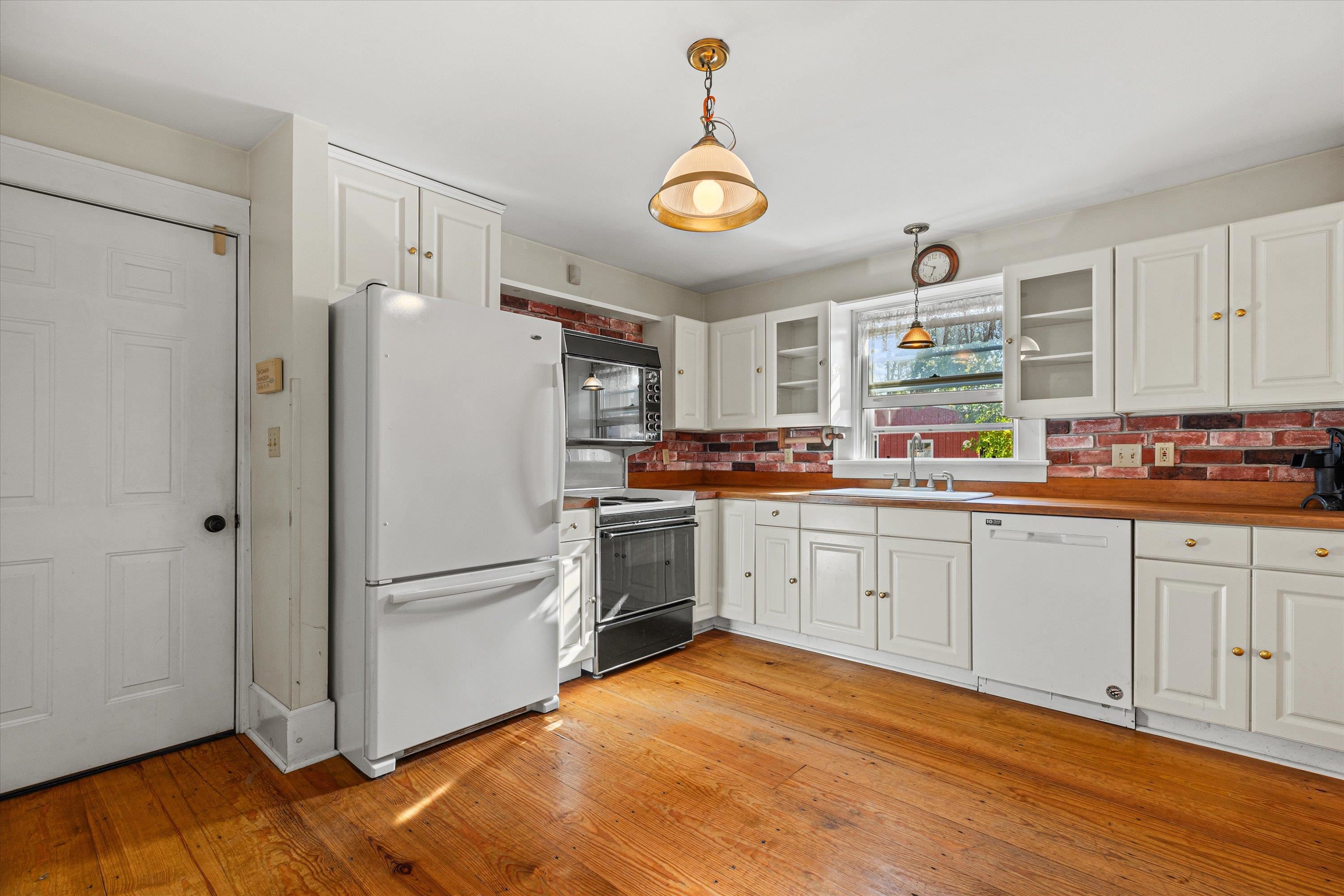 5724 North Helenville Road Helenville, WI 53137 - Photo 19 of 61