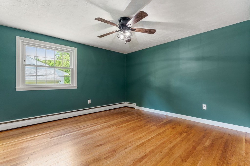 8 Fairbrook Road Framingham, MA 01701 - Photo 14 of 42