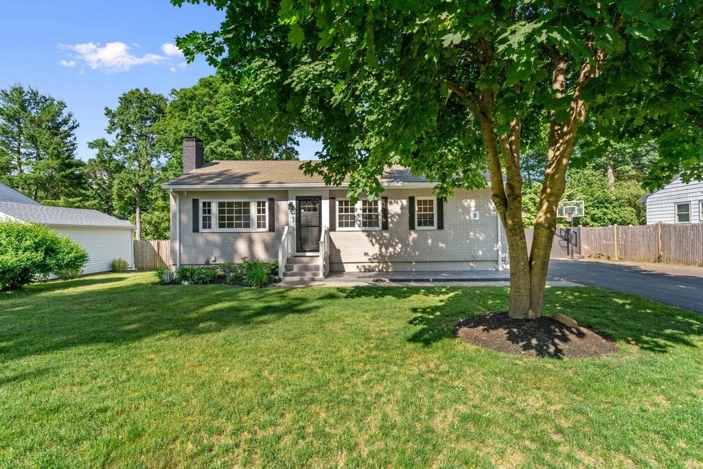 8 Fairbrook Road Framingham, MA 01701 - Photo 2 of 42