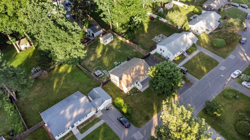 8 Fairbrook Road Framingham, MA 01701 - Photo 36 of 42