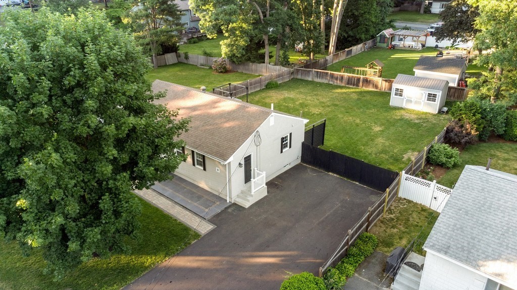 8 Fairbrook Road Framingham, MA 01701 - Photo 39 of 42