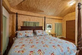 $249,900 | 702 South Spruce Street, Coffeyville, KS 67337