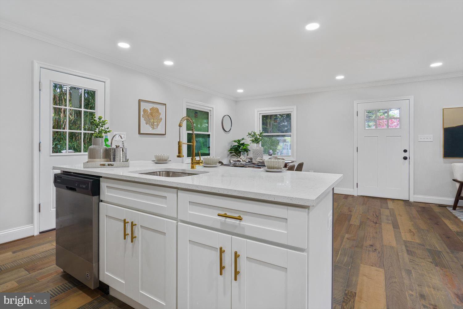 2103 Summit Avenue Baltimore, MD 21237 - Photo 12 of 30 Gallery Image 12