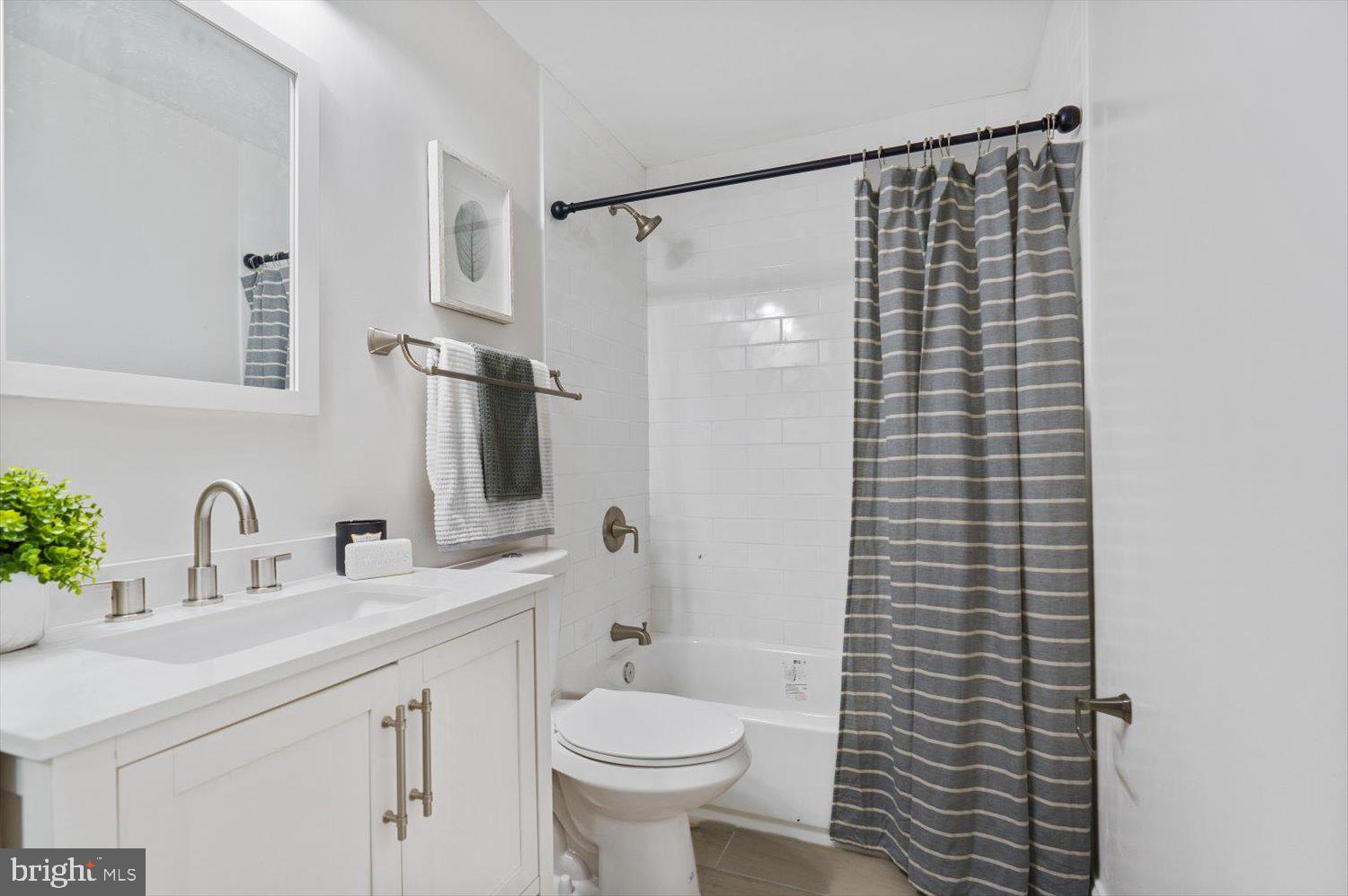 2103 Summit Avenue Baltimore, MD 21237 - Photo 16 of 30 Gallery Image 16