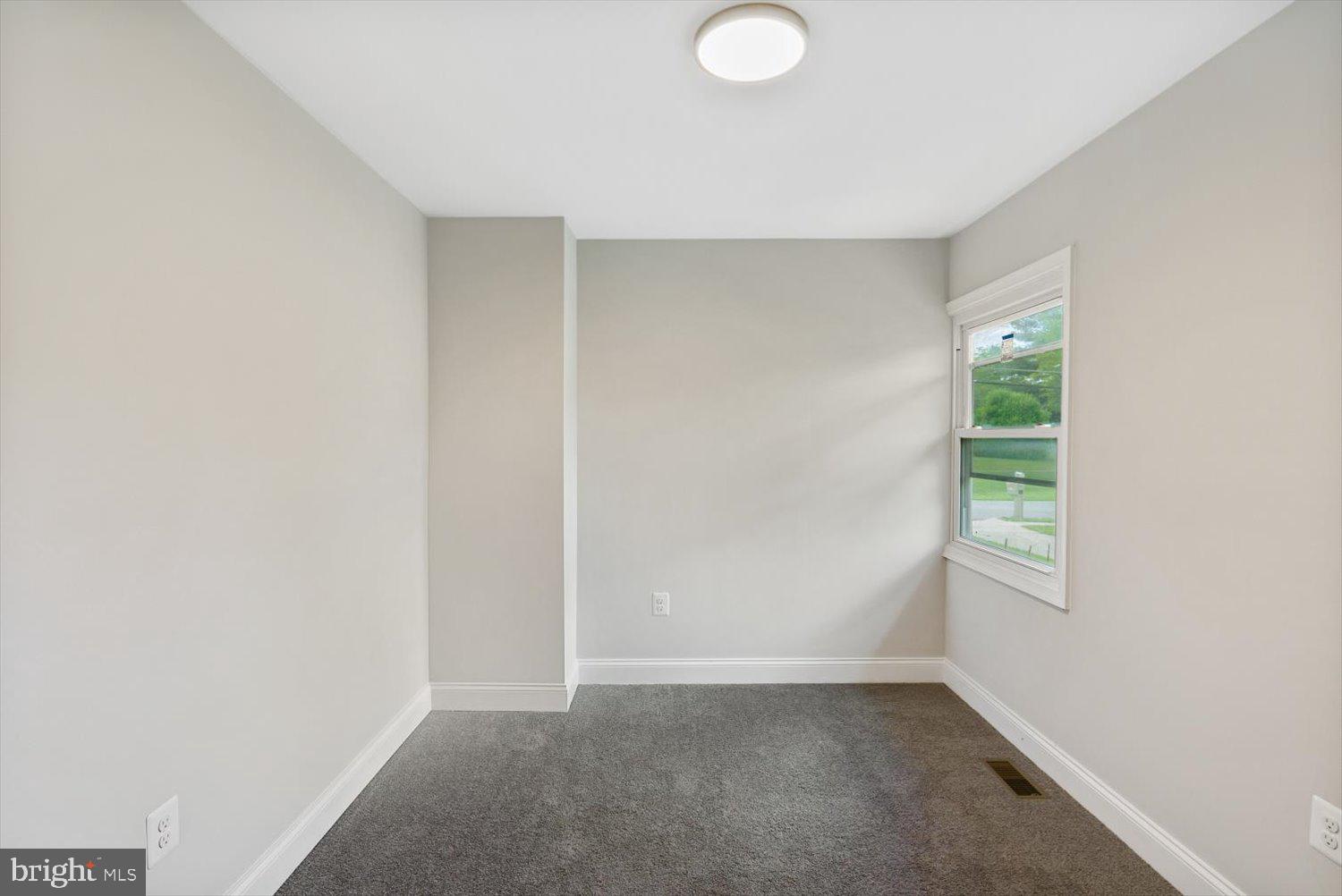 2103 Summit Avenue Baltimore, MD 21237 - Photo 17 of 30 Gallery Image 17