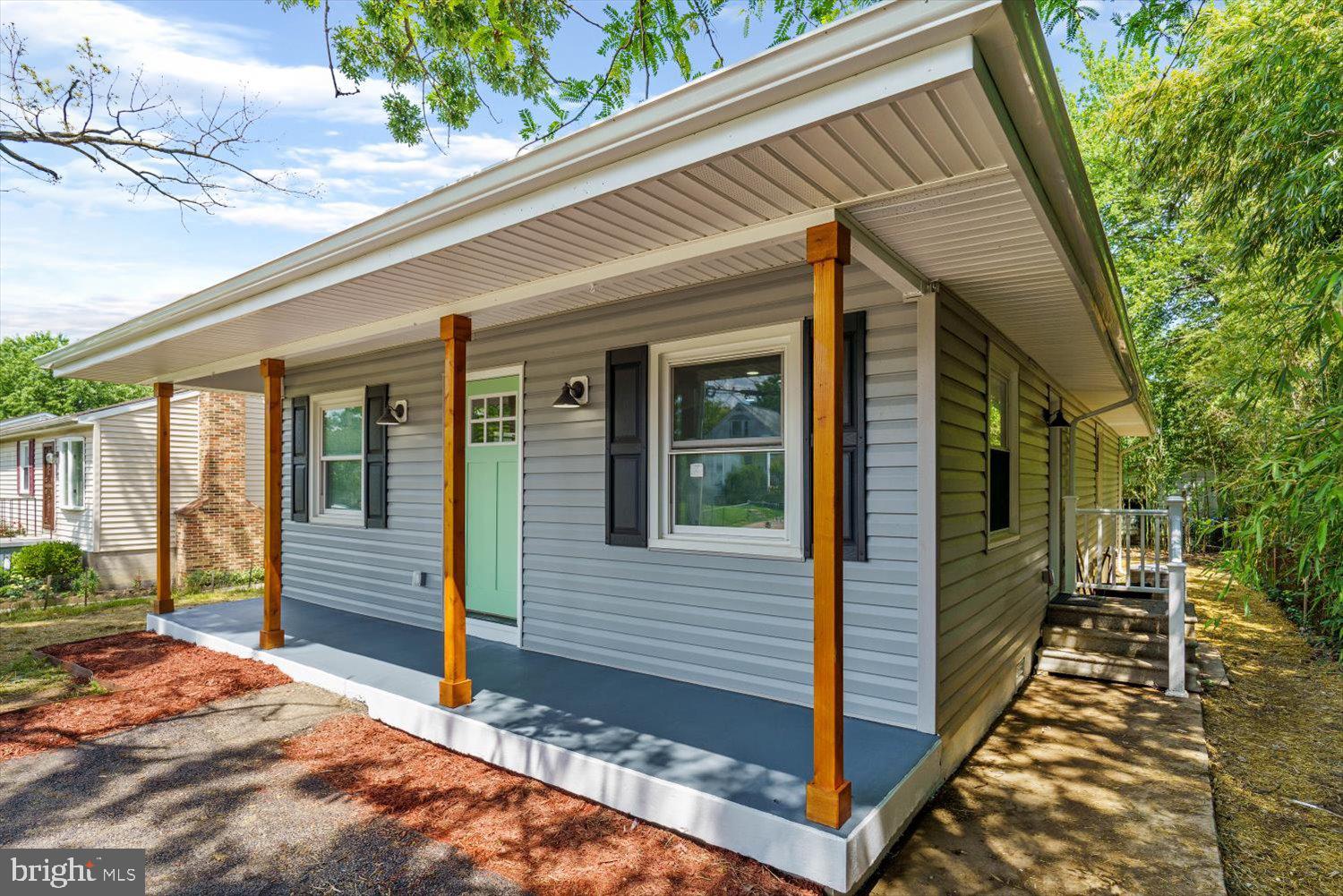 2103 Summit Avenue Baltimore, MD 21237 - Photo 3 of 30 Gallery Image 3