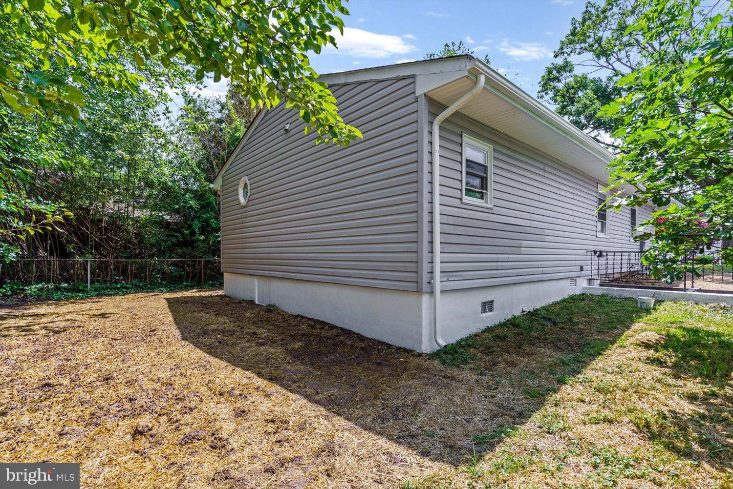 2103 Summit Avenue Baltimore, MD 21237 - Photo 30 of 30 Gallery Image 30