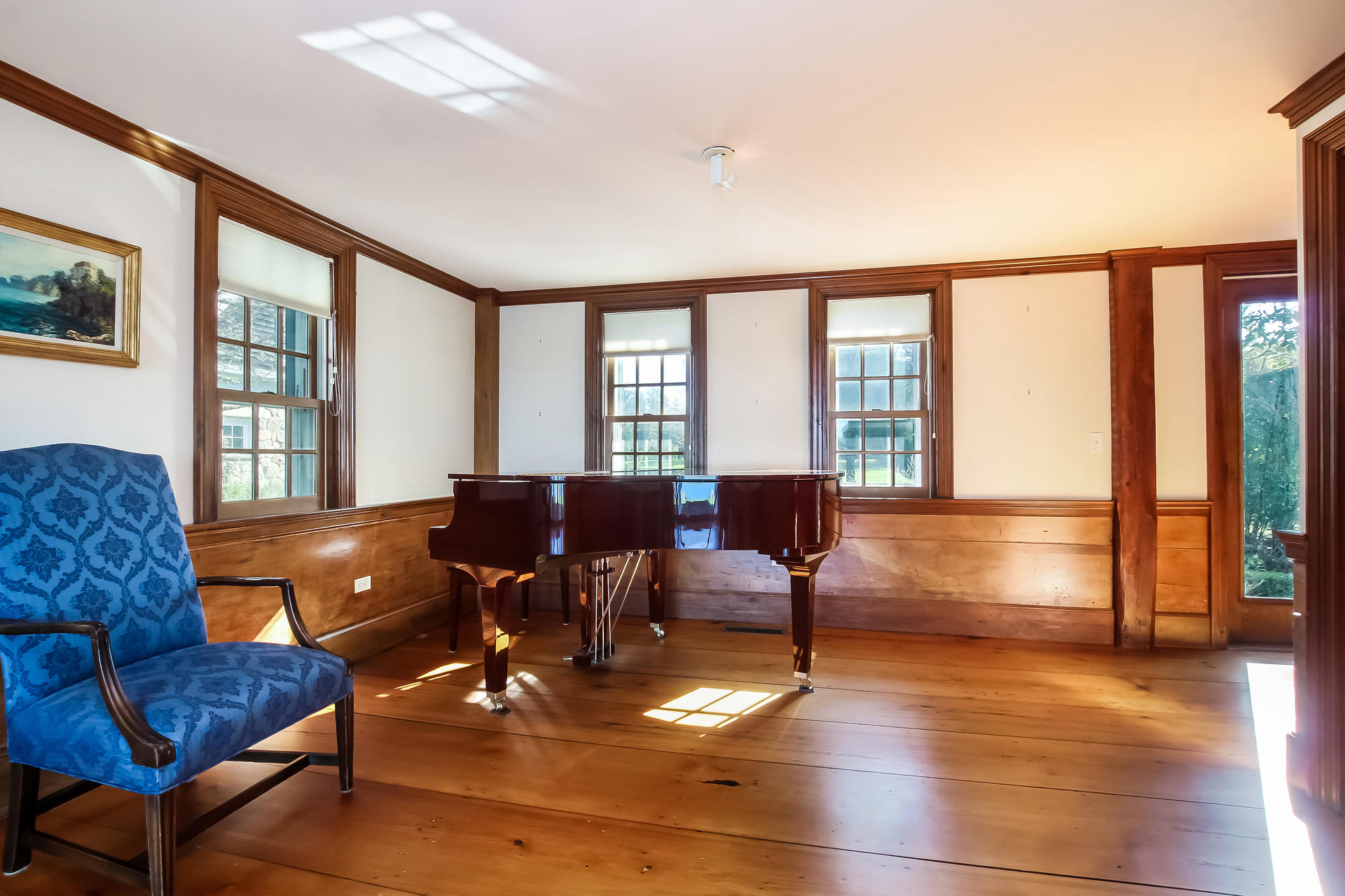 230 Cedar Street Chatham, MA 02633 - Photo 19 of 38 008-Living_Room-4990191-medium