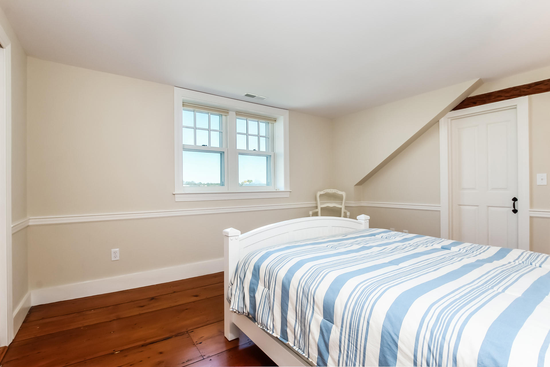 230 Cedar Street Chatham, MA 02633 - Photo 28 of 38 040-Bedroom-4990210-medium