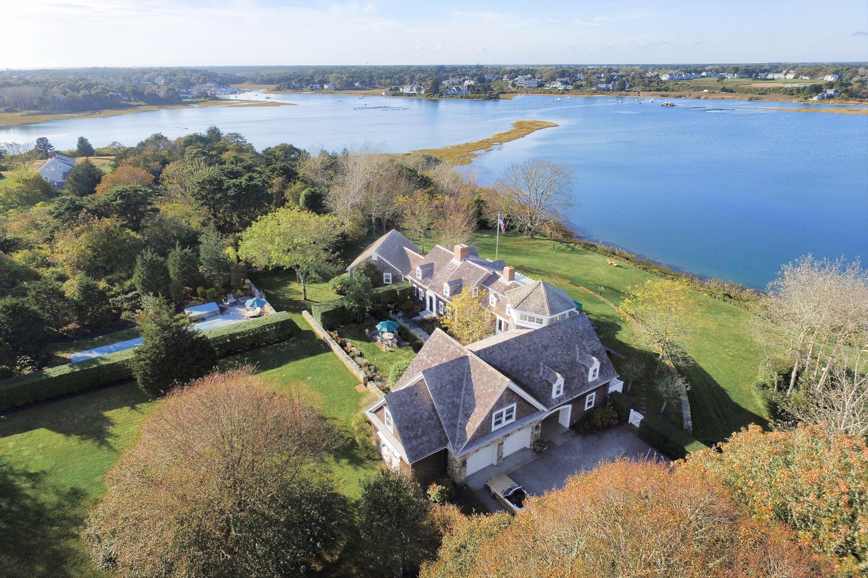 230 Cedar Street Chatham, MA 02633 - Photo 8 of 38 230 Cedar 9