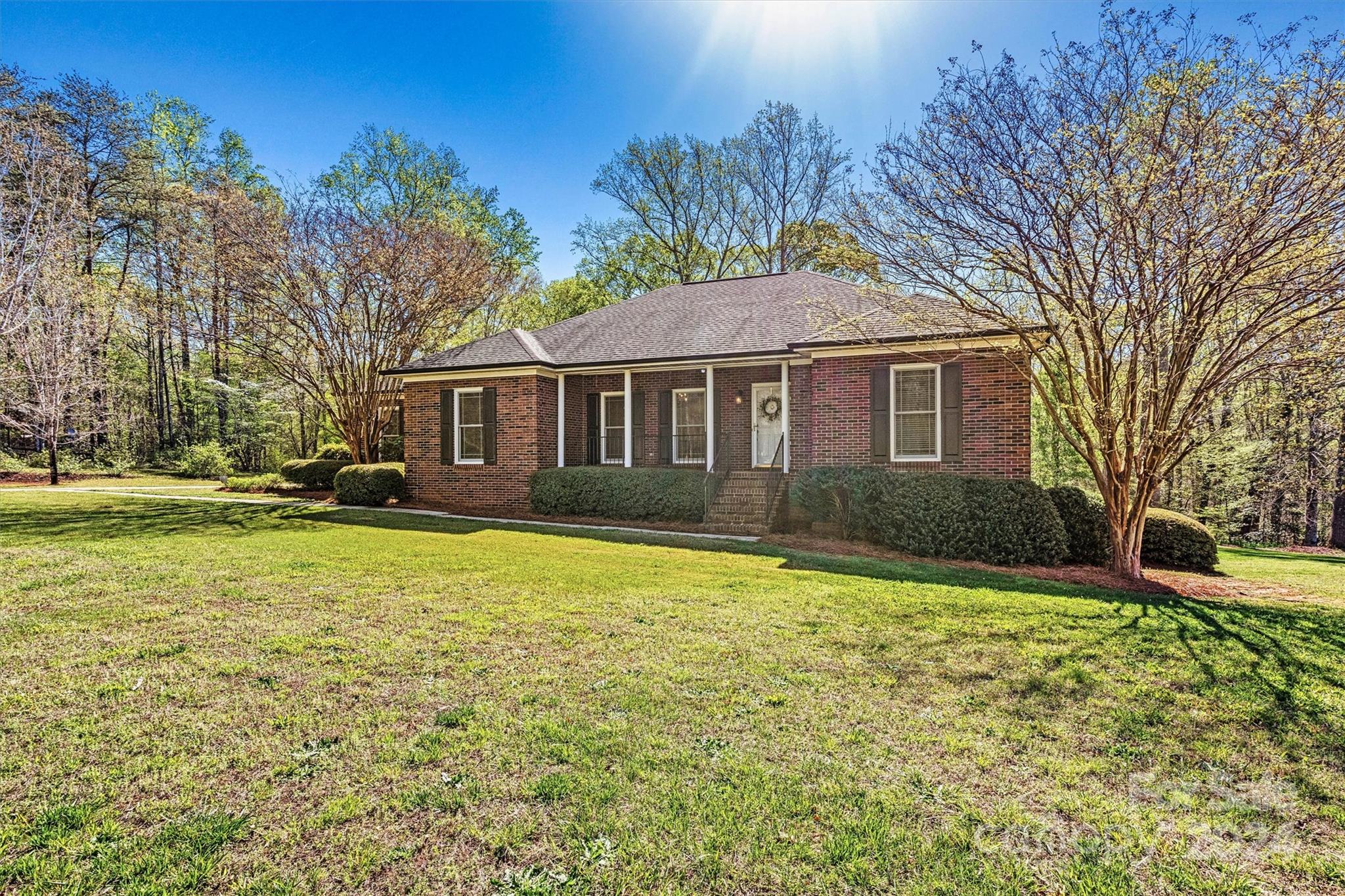 236 Holly Ridge Road Dallas, NC 28034 - Photo 1 of 43 Gallery Image 1