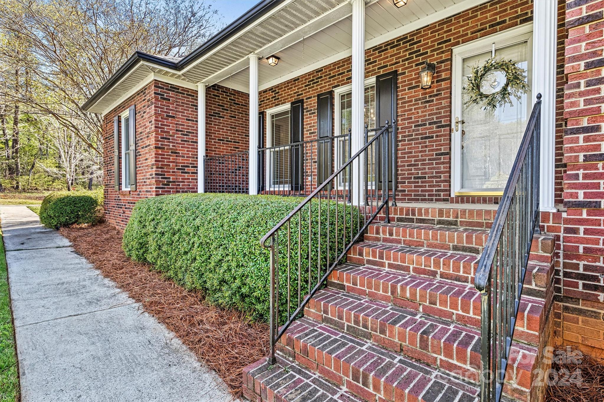 236 Holly Ridge Road Dallas, NC 28034 - Photo 3 of 43 Gallery Image 3