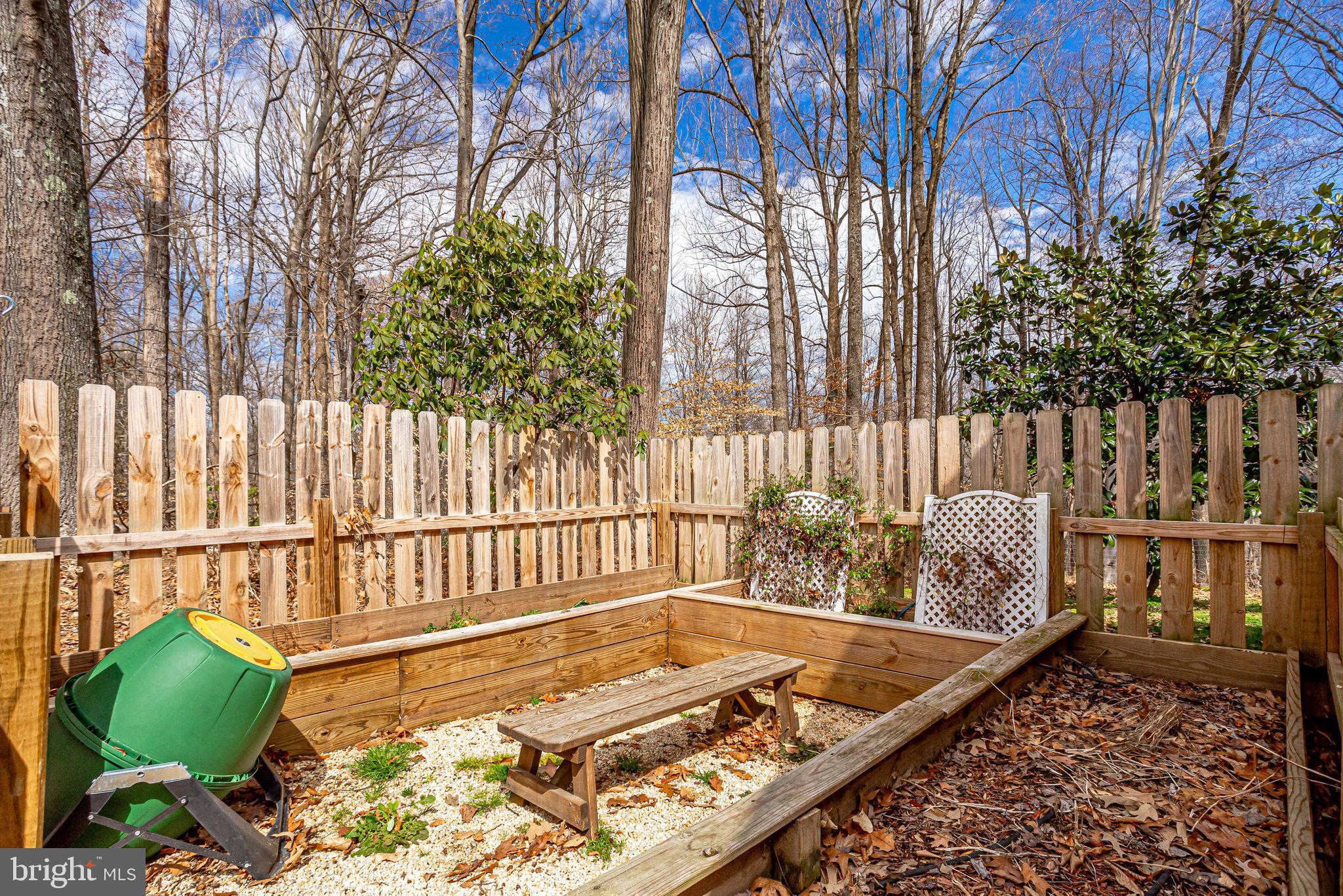 13745 Martin Road Brandywine, MD 20613 - Photo 22 of 23 Raised Garden