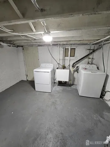 $3,195 | 74 Coley Street, Woodbridge, NJ 07095