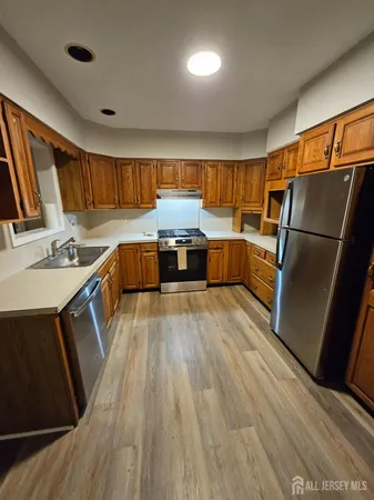 $2,850 | 74 Coley Street, Woodbridge, NJ 07095