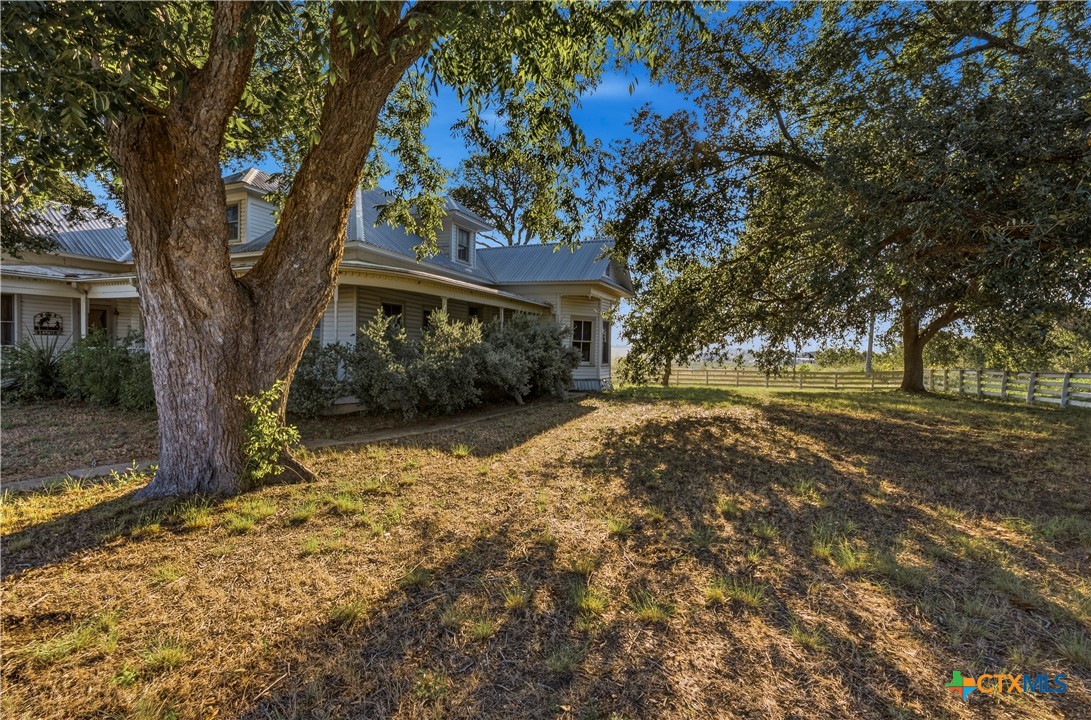 550 Beback Inn Road San Marcos, TX 78666 - Photo 6 of 11 Gallery Image 6