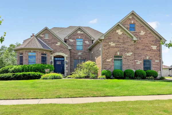 $850,000 | 13026 Klappa Drive, Lemont, IL 60439