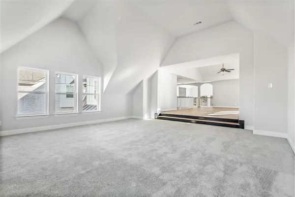 a view of a livingroom with furniture