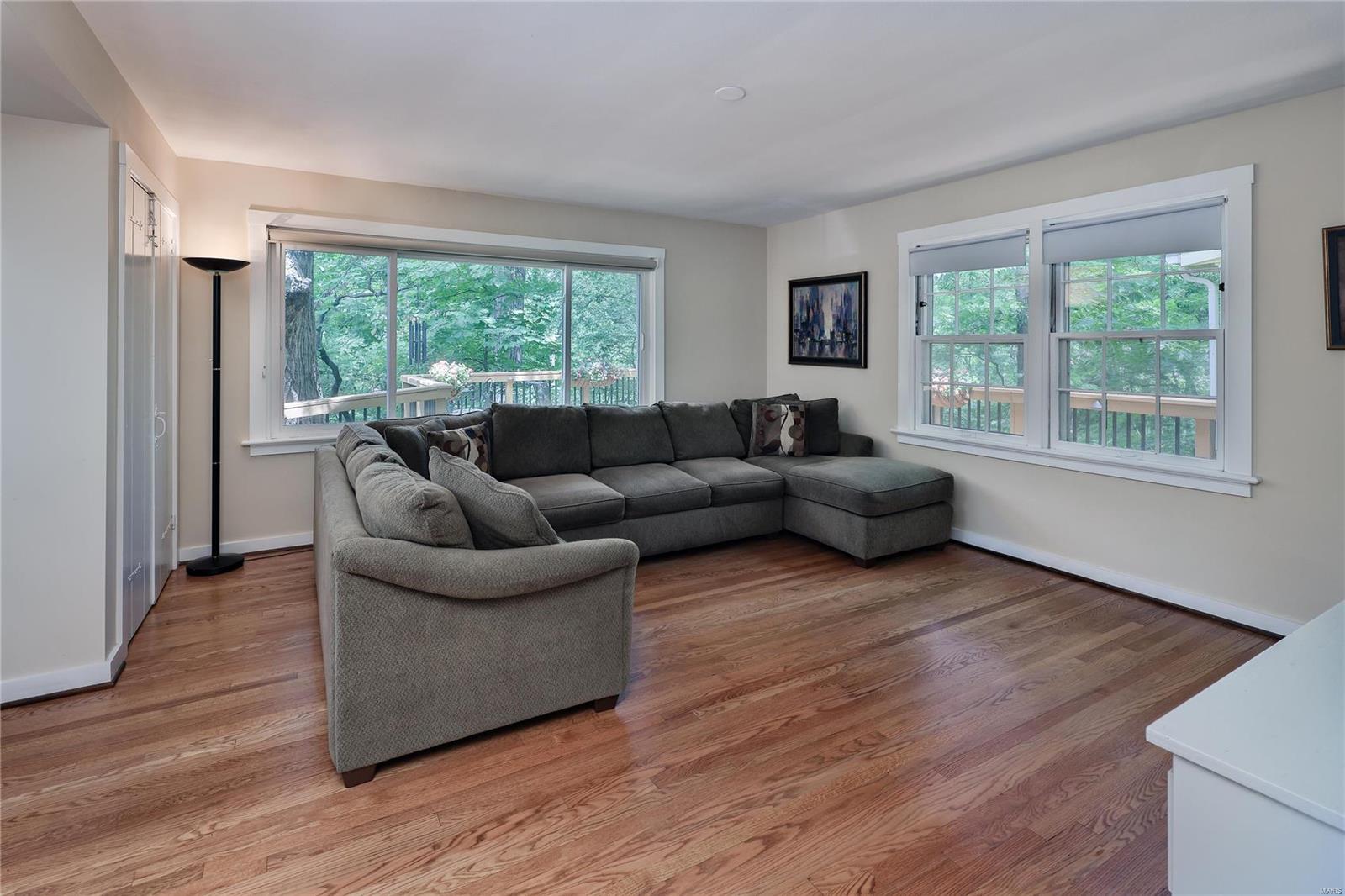595 Dielman Road Olivette, MO 63132 - Photo 18 of 27 Gallery Image 18