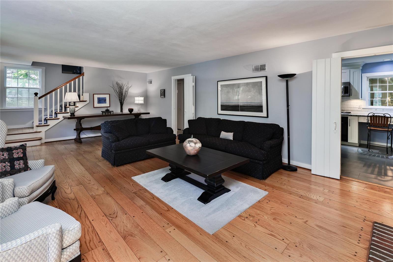 595 Dielman Road Olivette, MO 63132 - Photo 8 of 27 Gallery Image 8
