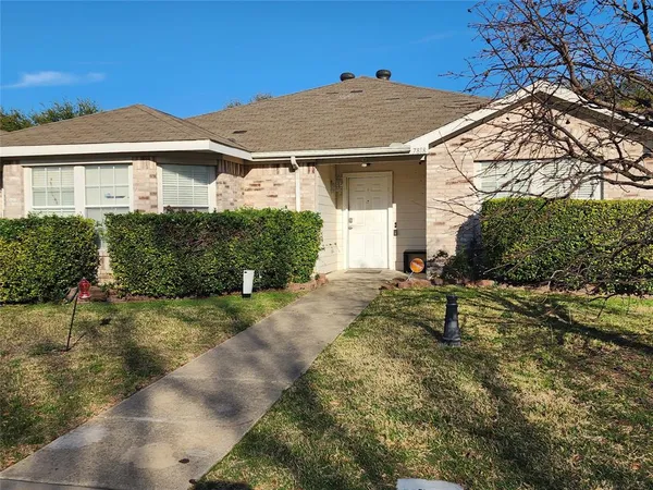 $249,000 | 7818 Jubilant Drive, Dallas, TX 75237