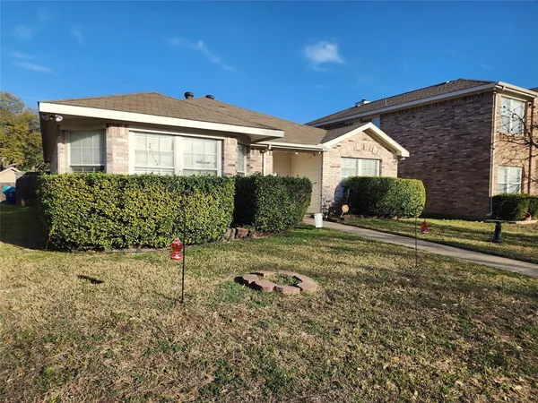 $249,000 | 7818 Jubilant Drive, Dallas, TX 75237