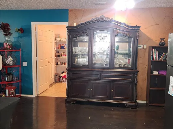 $249,000 | 7818 Jubilant Drive, Dallas, TX 75237