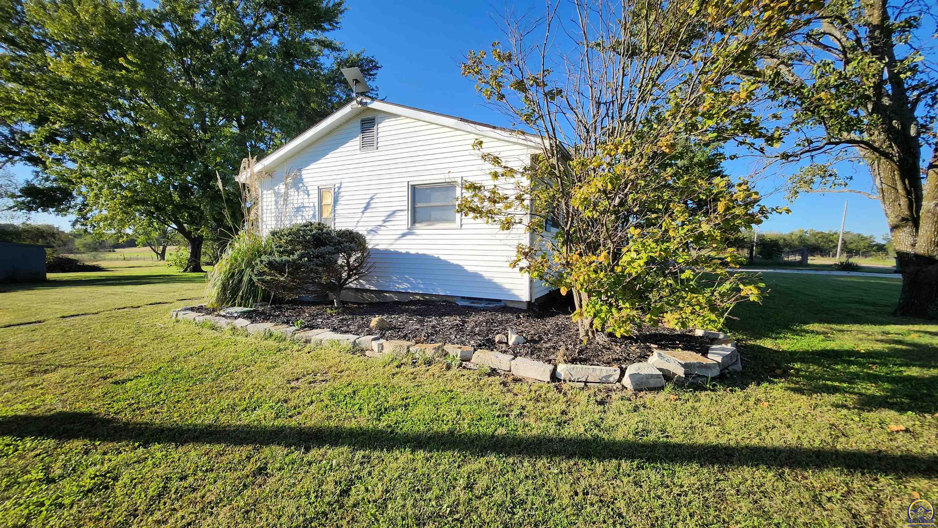 21787 S4 Road Holton, KS 66436 - Photo 20 of 72 Gallery Image 20