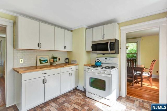 509 Farview Street Ridgewood, NJ 07450 - Photo 2 of 18 Gallery Image 2