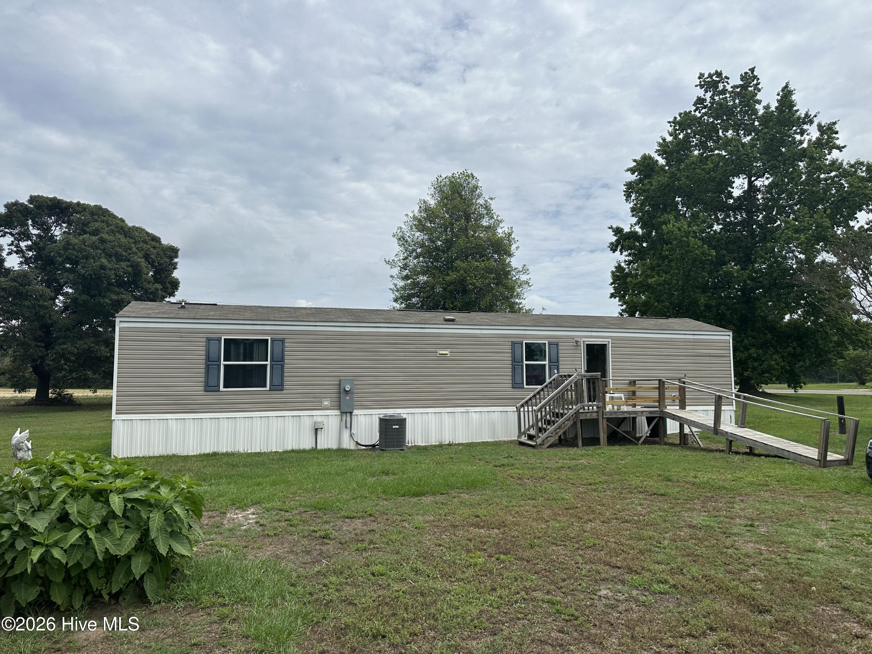 30 Fredrick Road Clinton, NC 28328 - Photo 1 of 24 pic1