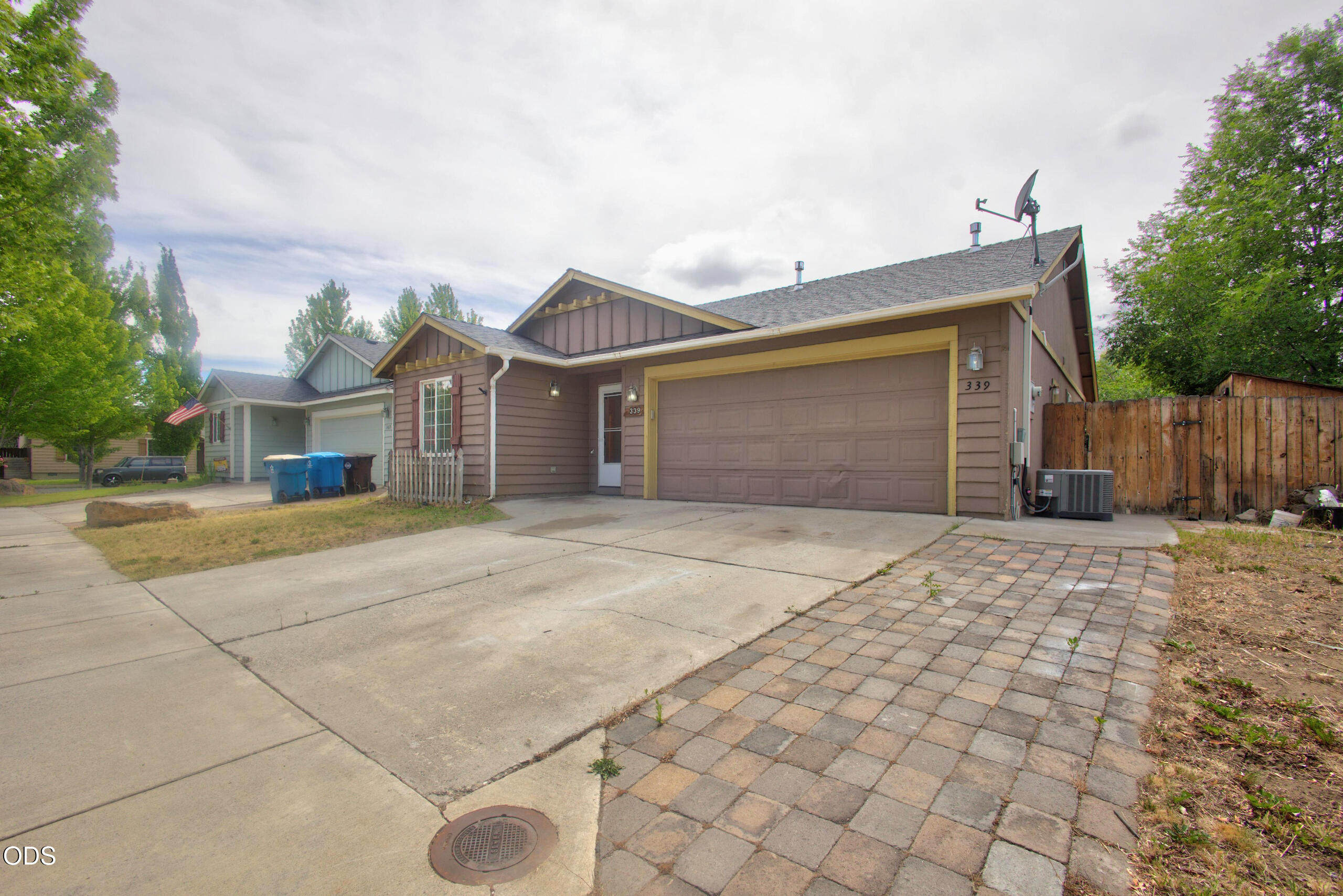 339 Southwest 29th Street Redmond, OR 97756 - Photo 32 of 34