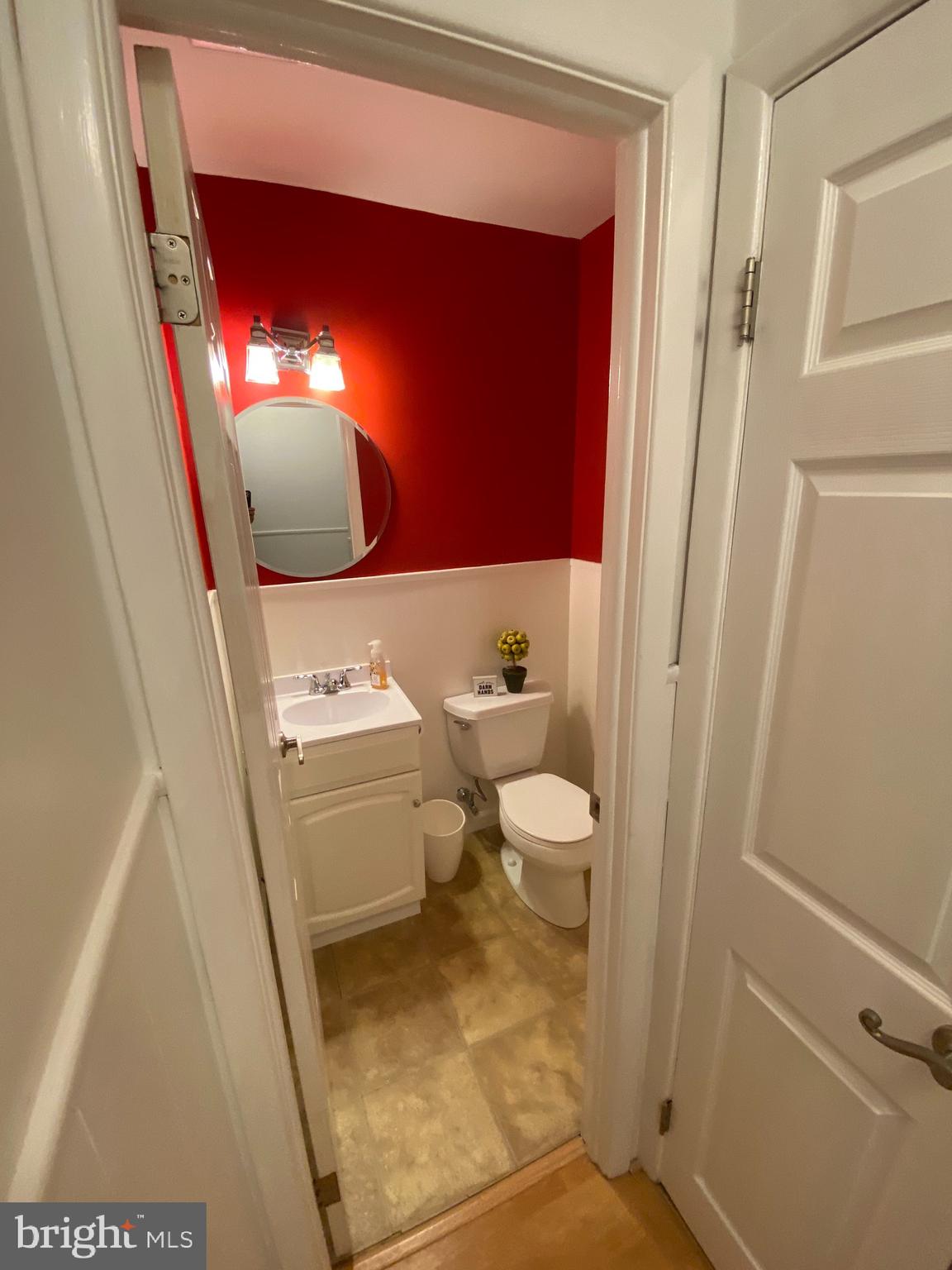 7408 Hill Road Philadelphia, PA 19128 - Photo 10 of 44 Gallery Image 10