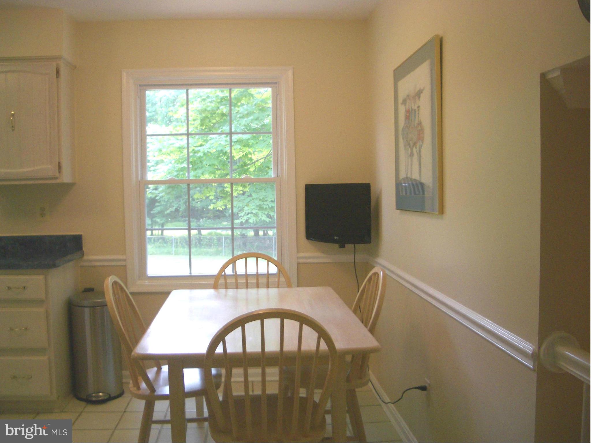 13636 North Gate Drive Silver Spring, MD 20906 - Photo 12 of 30 Kitchen