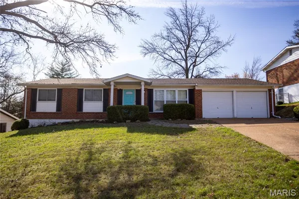 $385,000 | 12220 Tempo Drive, St. Louis, MO 63146