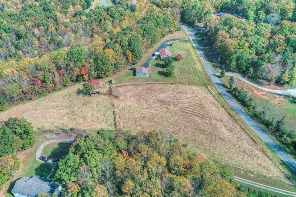 345 Deep Woods Road Hardy, VA 24101 - Photo 2 of 13 Font acreage fenced