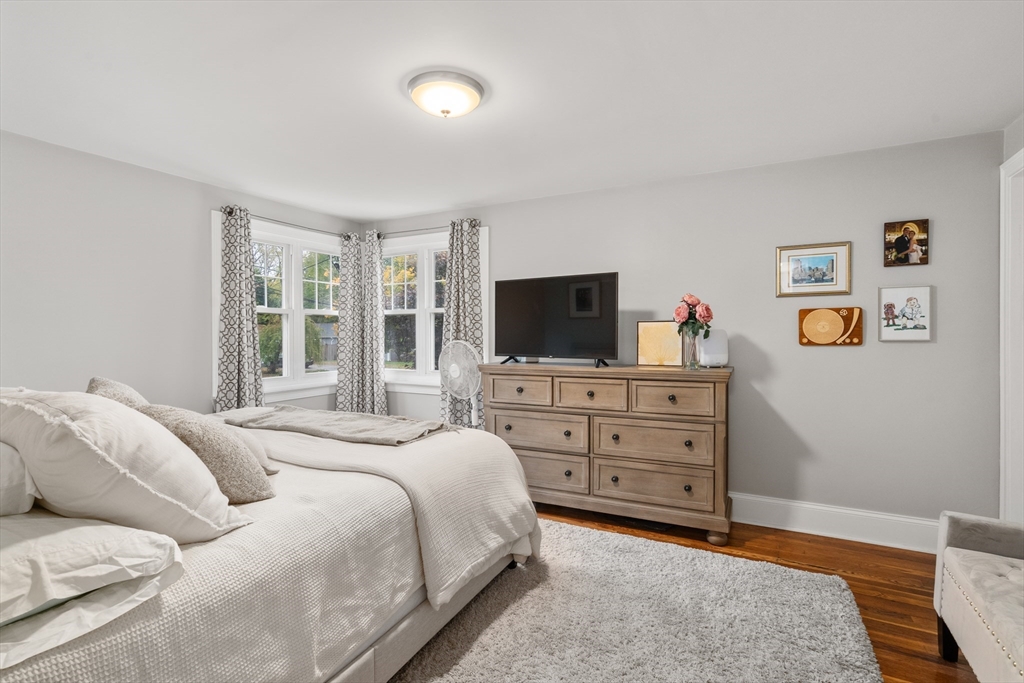 27 Pope Hill Road Milton, MA 02186 - Photo 17 of 28 Gallery Image 17