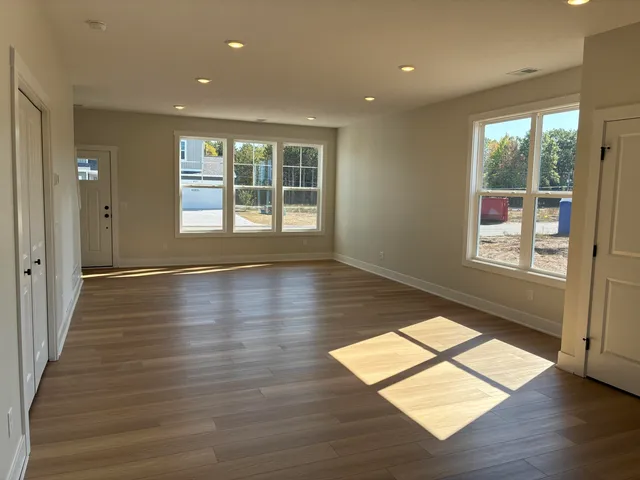 $332,500 | 6114 Stahl Dr Spring Lake, Unit 16, Muskegon, MI 49444