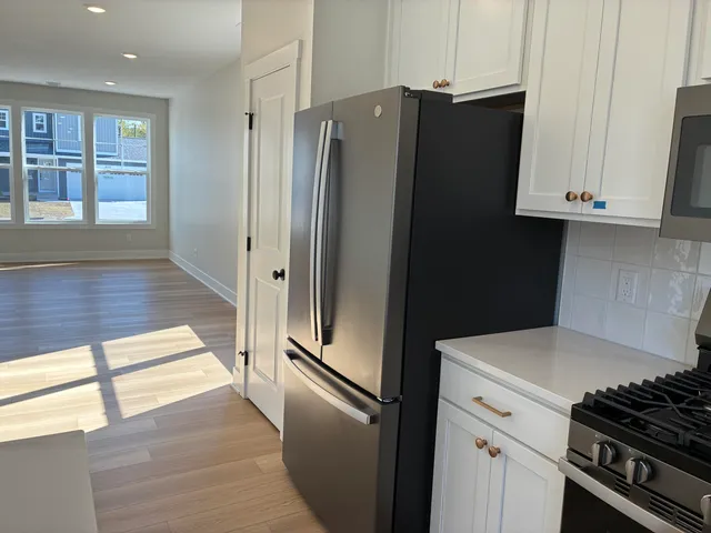 $332,500 | 6114 Stahl Dr Spring Lake, Unit 16, Muskegon, MI 49444