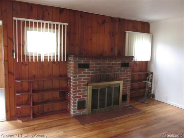 1801 North Rochester Road Oakland, MI 48363 - Photo 9 of 32 9.jpg
