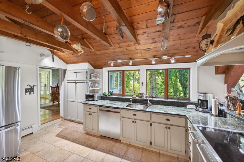 35 Woodledge Road Watchung, NJ 07069 - Photo 15 of 42