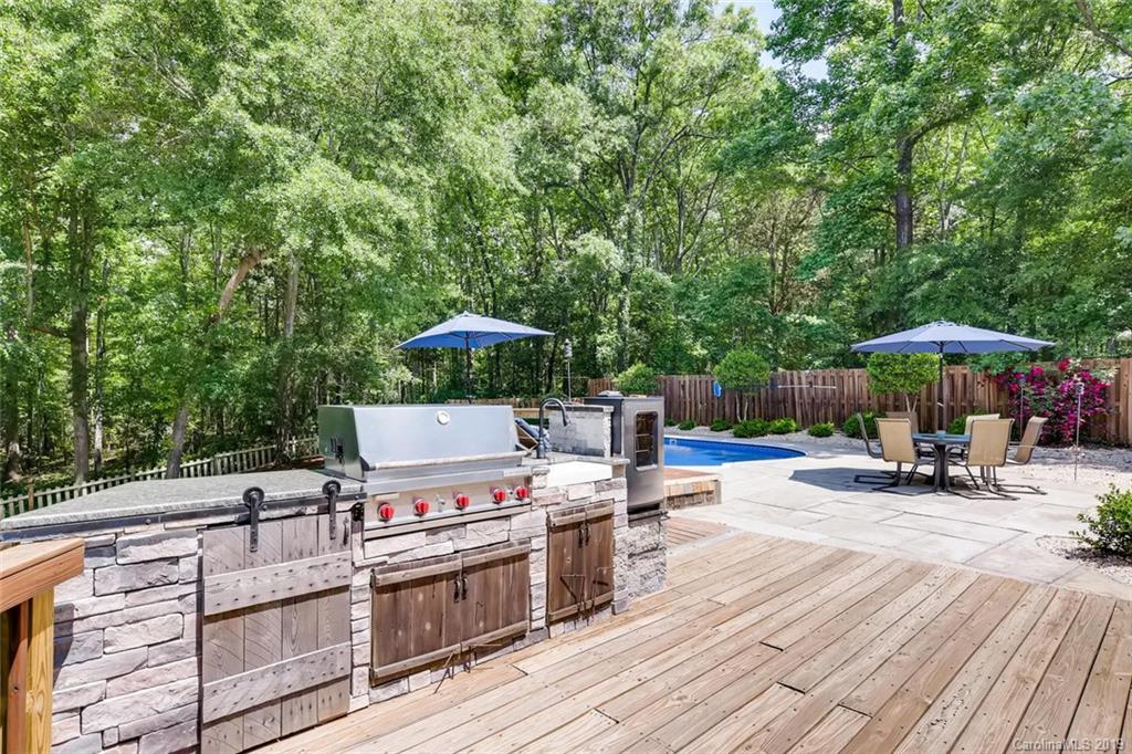 10840 Valley Hill Road Indian Land, SC 29707 - Photo 31 of 37 a view of a terrace with sitting area