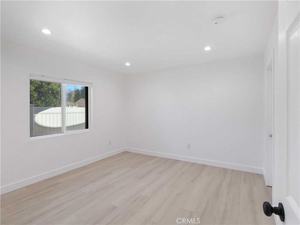 8828 Chimineas Avenue Northridge, CA 91325 - Photo 18 of 30